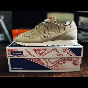 NEW BALANCE 696 REENGINEERED TAN SUEDE MENS SIZE 8